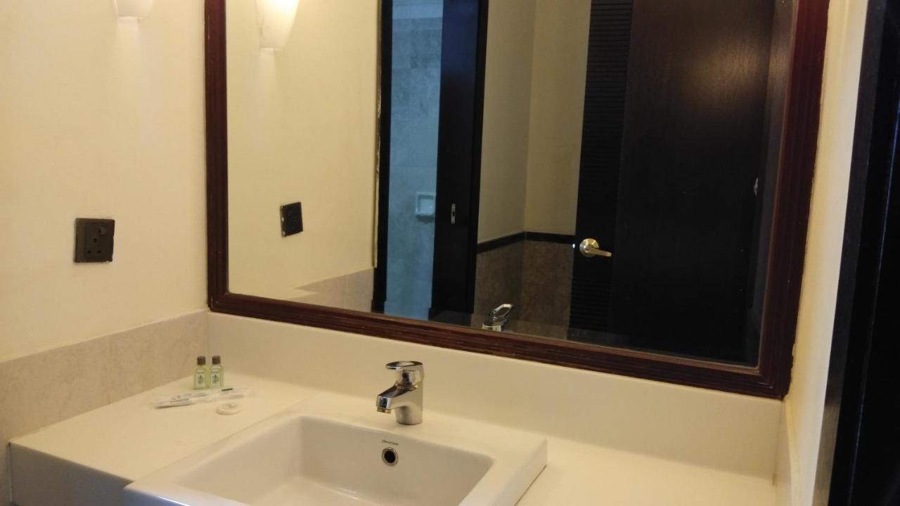 Times Square Service Apartment At Куала-Лумпур Екстер'єр фото
